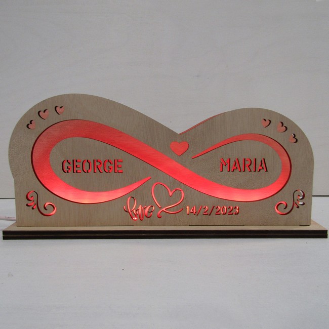 Ξύλινο φωτιστικό Άπειρο, δώρο Αγίου Βαλεντίνου με ονόματα