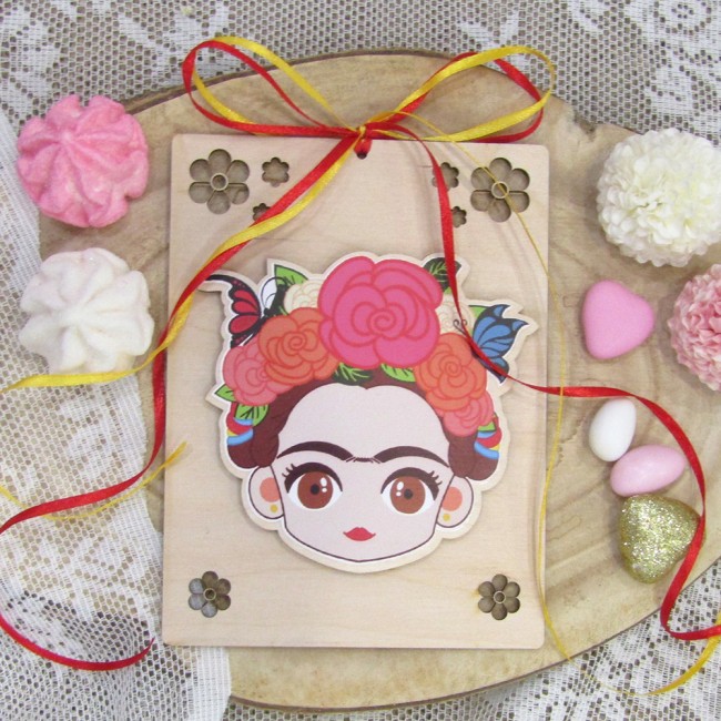 Ξύλινο 3D προσκλητήριο καδράκι 2 όψεων με θέμα "Frida Kahlo" με ψηφιακή εκτύπωση 