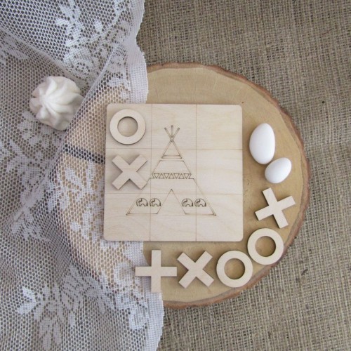 Ξύλινη τρίλιζα με θέμα boho indian για μπομπονιέρα βάπτισης