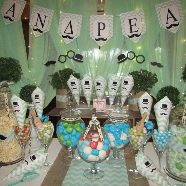 Τραπέζι ευχών με θέμα "Little man"