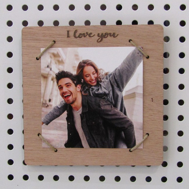 Ξύλινη κορνίζα με μαγνήτη "I love you"